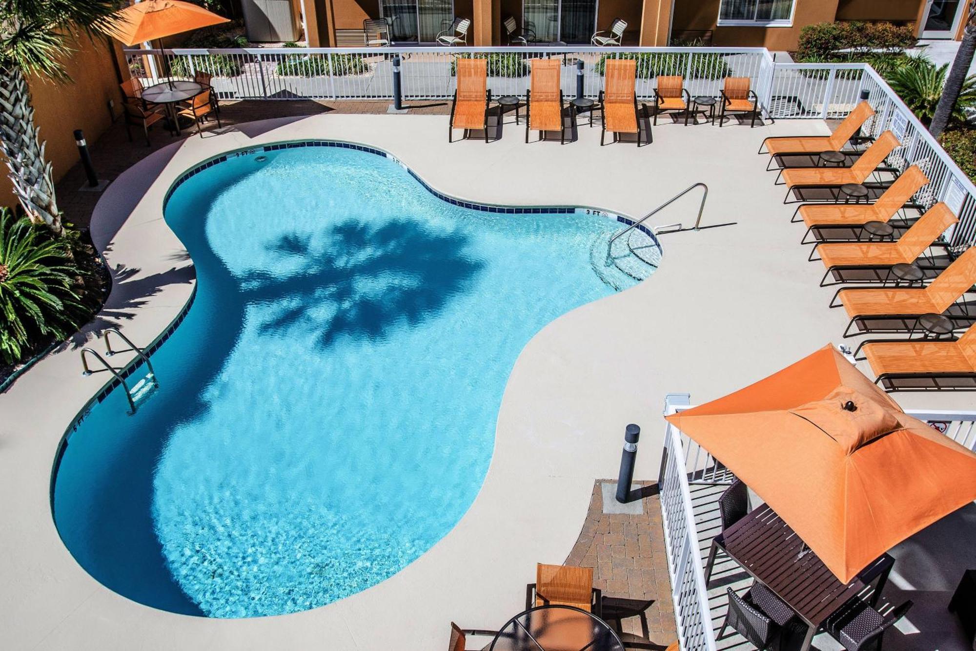 Courtyard By Marriott Myrtle Beach Broadway Exterior foto